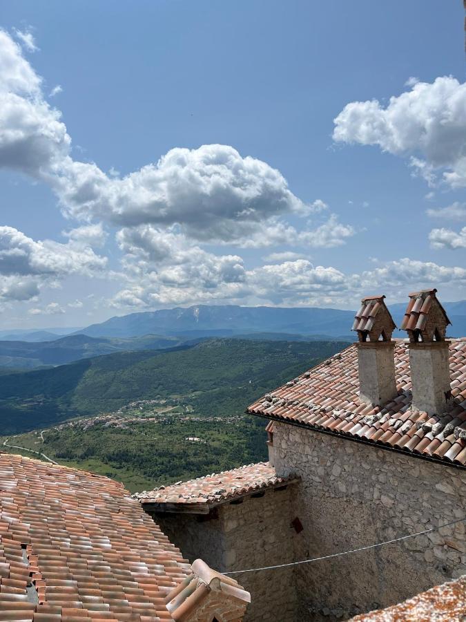 La Taberna Di Rocca Calascio Hotel Exterior photo